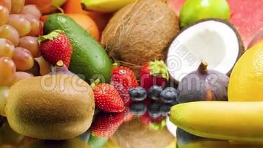 4K多莉视频各种热带水果躺在桌子上。 健康营养的完<strong>美背</strong>景